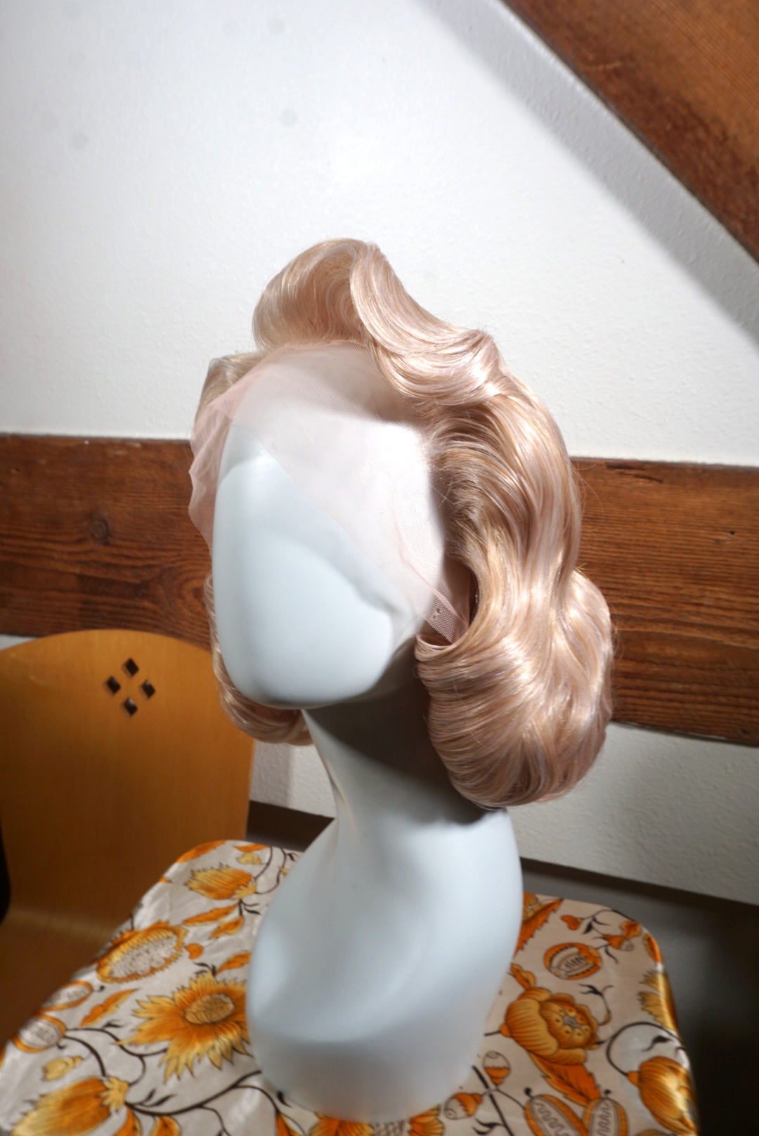 Pearl Blonde 1940's Hairstyle Lace Front Wig